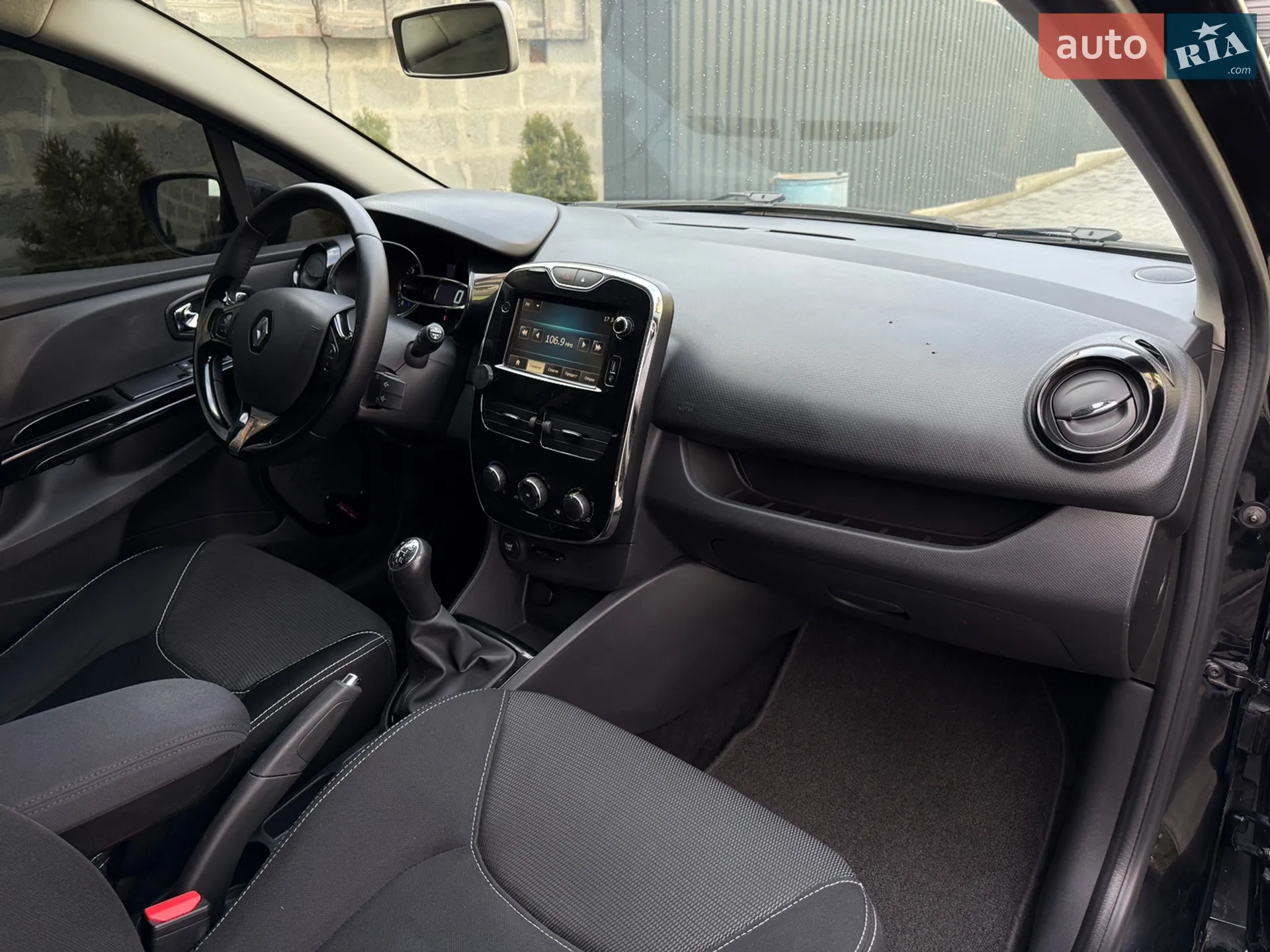 2014 Renault Clio - мініатюра 27