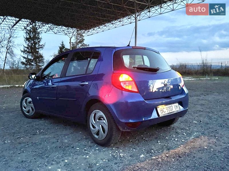 Хэтчбек Renault Clio 2010 в Самборе
