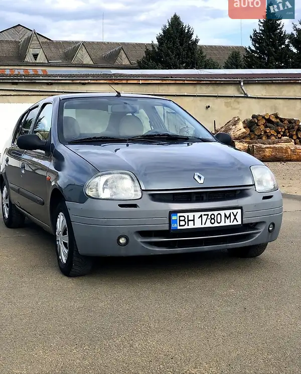 Renault Clio 2001