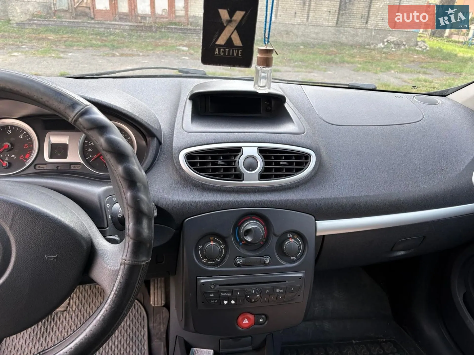 2011 Renault Clio - мініатюра 16