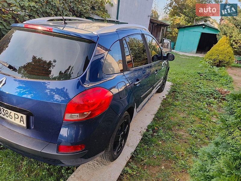 Универсал Renault Clio 2008 в Бориславе