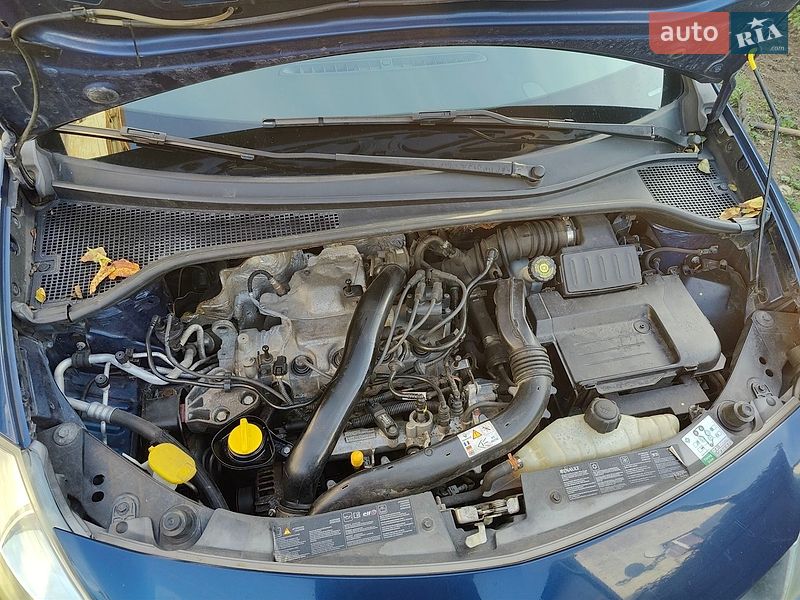 Универсал Renault Clio 2008 в Бориславе