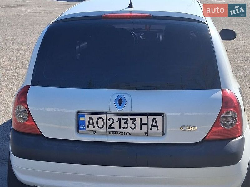 Хэтчбек Renault Clio 2005 в Ужгороде