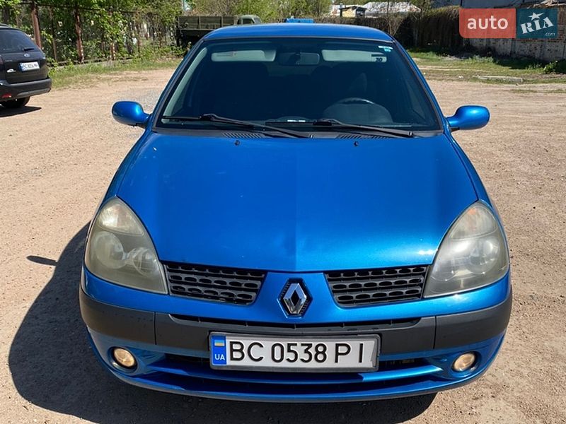 Хэтчбек Renault Clio 2003 в Львове