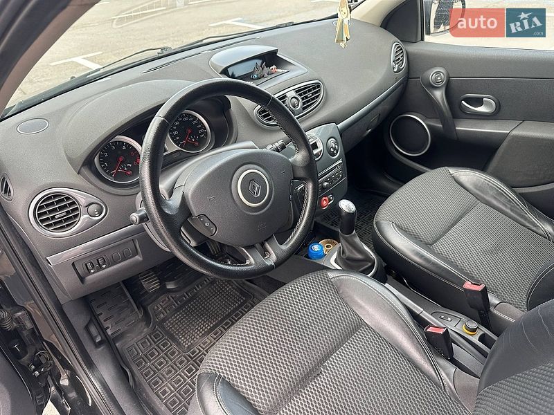 Универсал Renault Clio 2009 в Запорожье