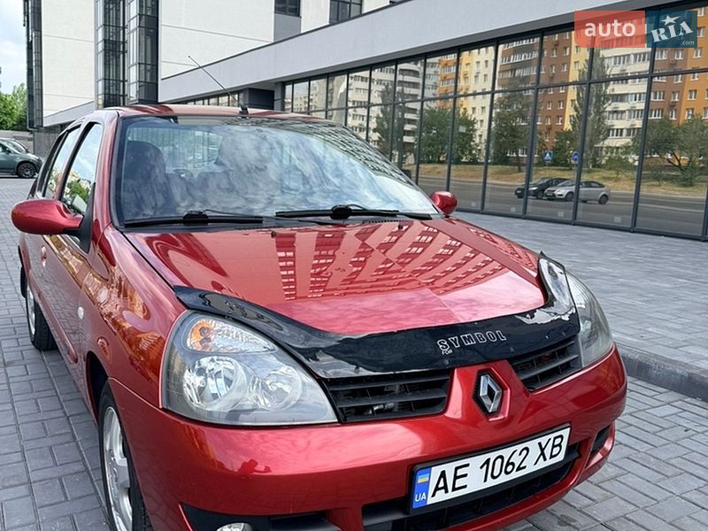 Седан Renault Clio 2007 в Днепре