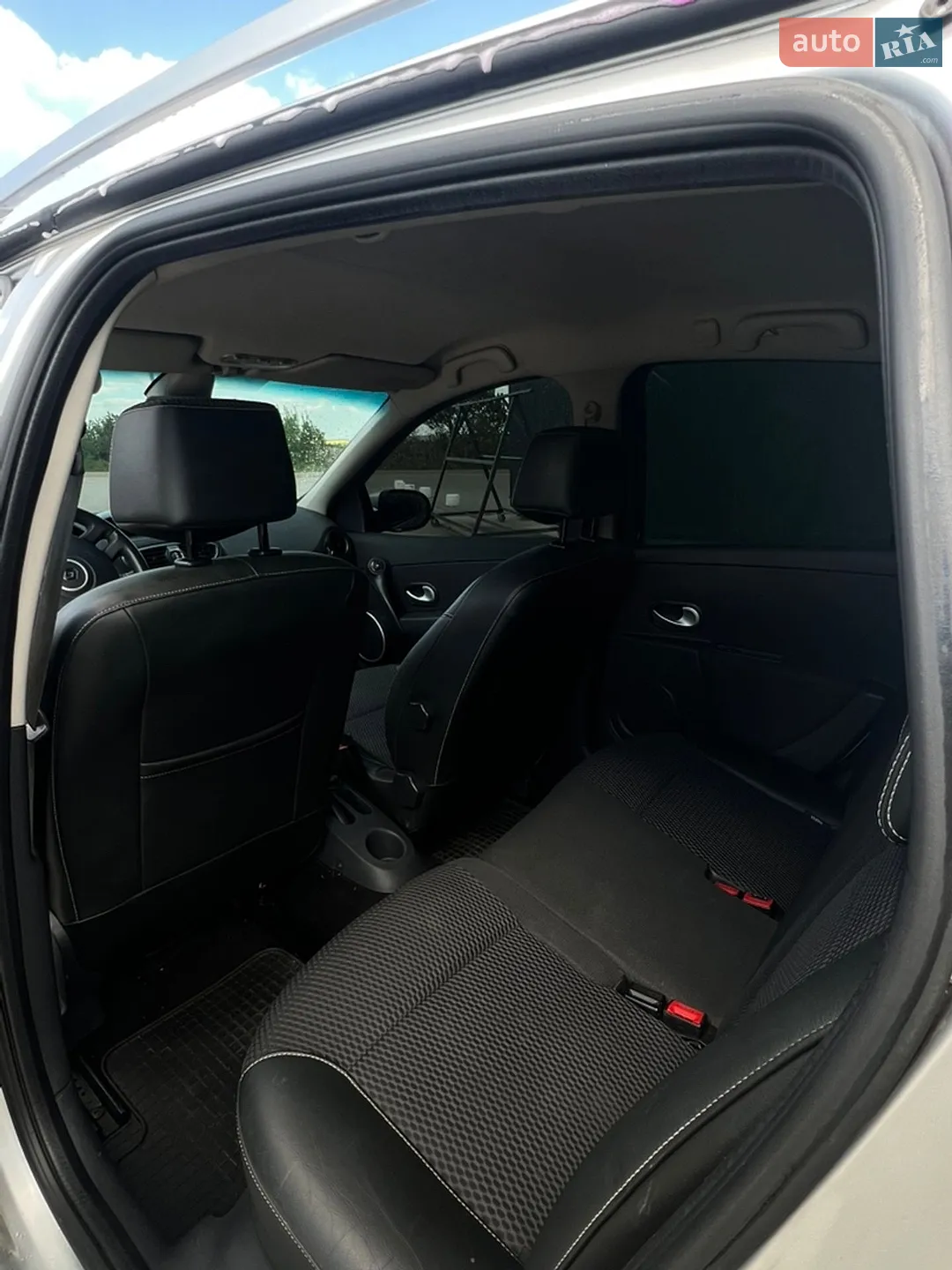 2010 Renault Clio - мініатюра 24