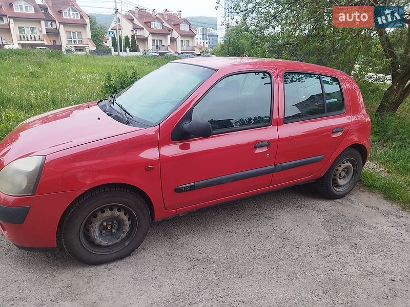 Хэтчбек Renault Clio 2002 в Винниках