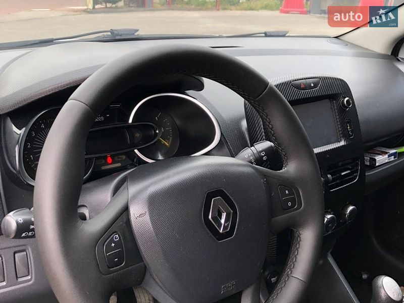 Хетчбек Renault Clio 2015 в Долині