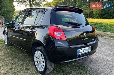 Хэтчбек Renault Clio 2007 в Луцке