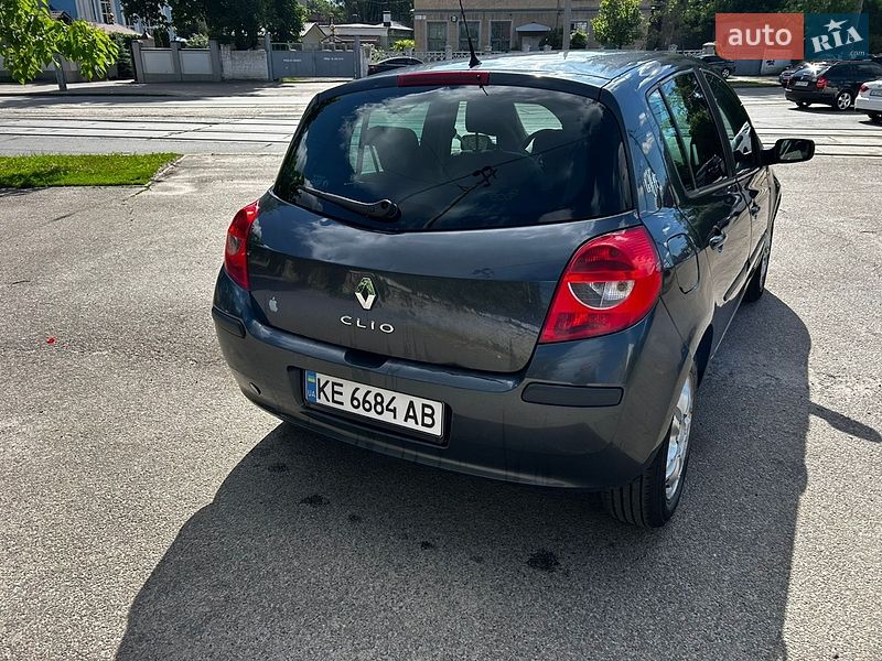 Хэтчбек Renault Clio 2008 в Днепре