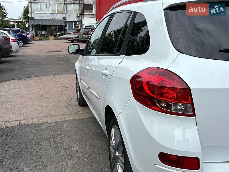 Універсал Renault Clio 2011 в Житомирі