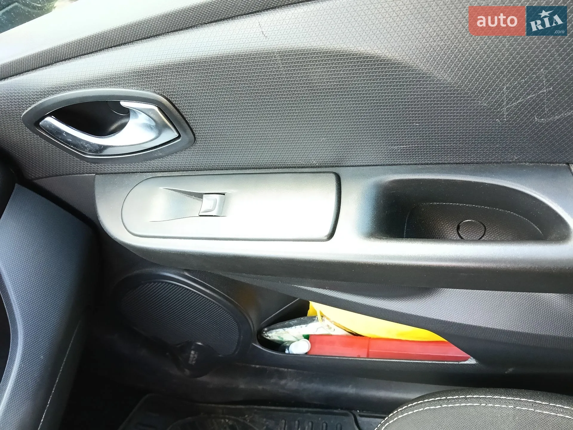 2015 Renault Clio - мініатюра 27