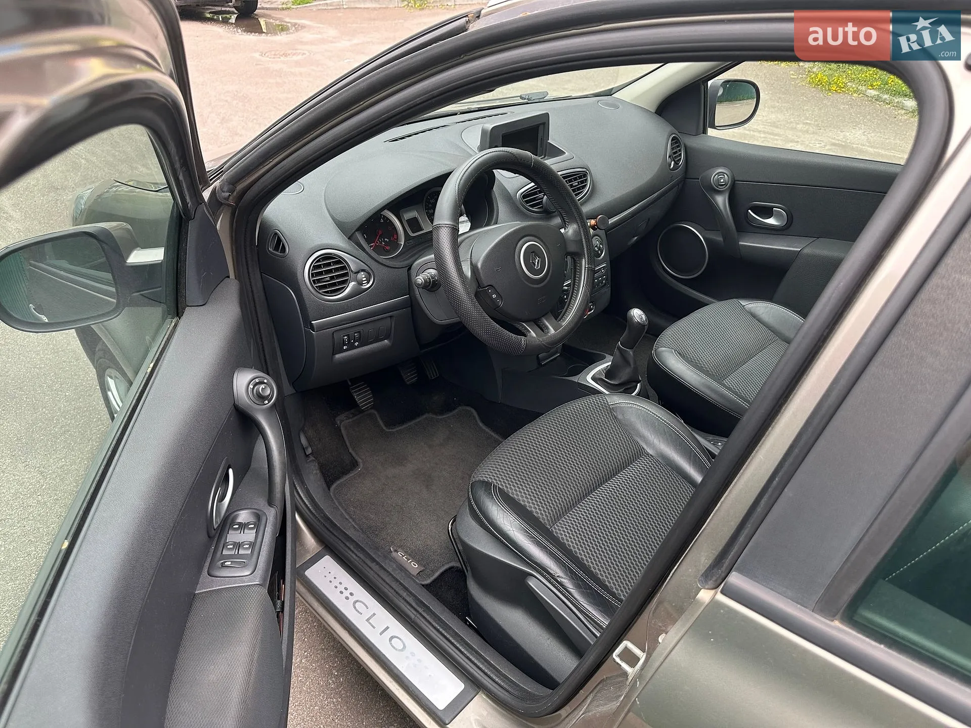 2010 Renault Clio - мініатюра 14