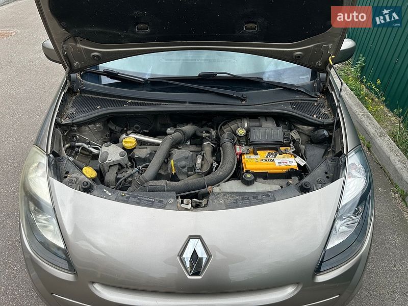 Универсал Renault Clio 2010 в Киеве