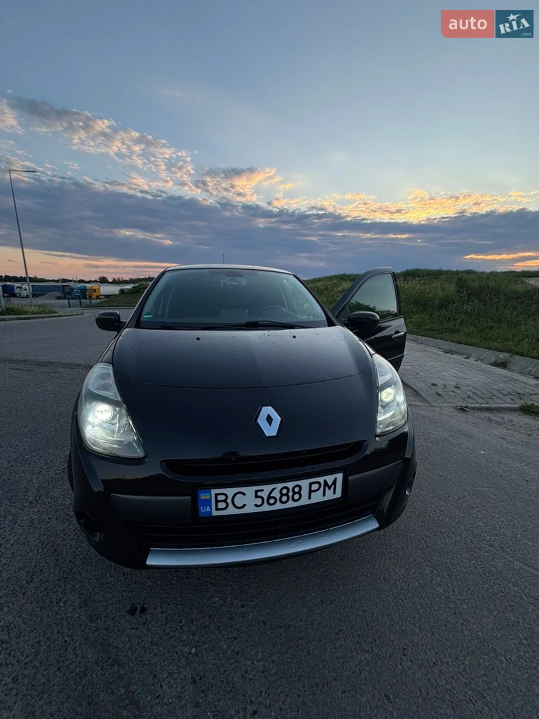 2010 Renault Clio - фото 1