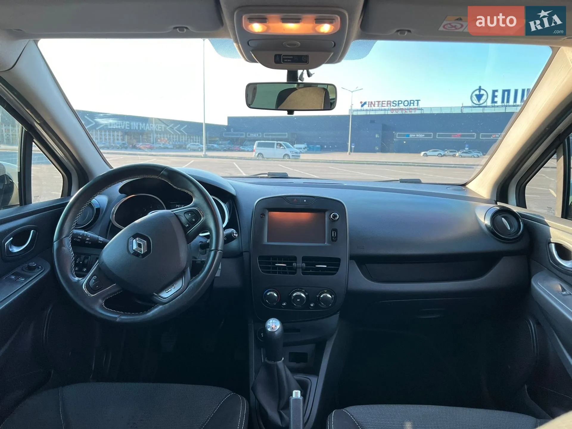 2015 Renault Clio - мініатюра 9