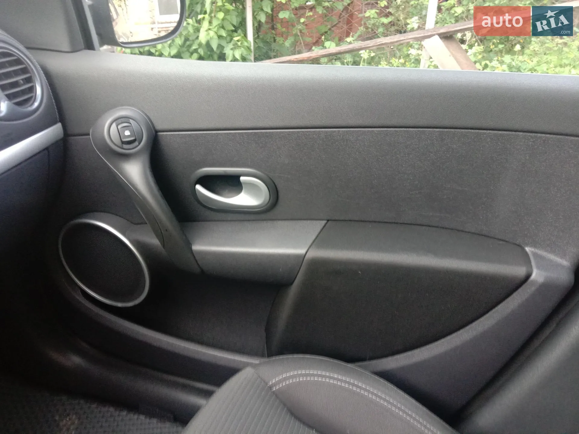 2011 Renault Clio - мініатюра 35
