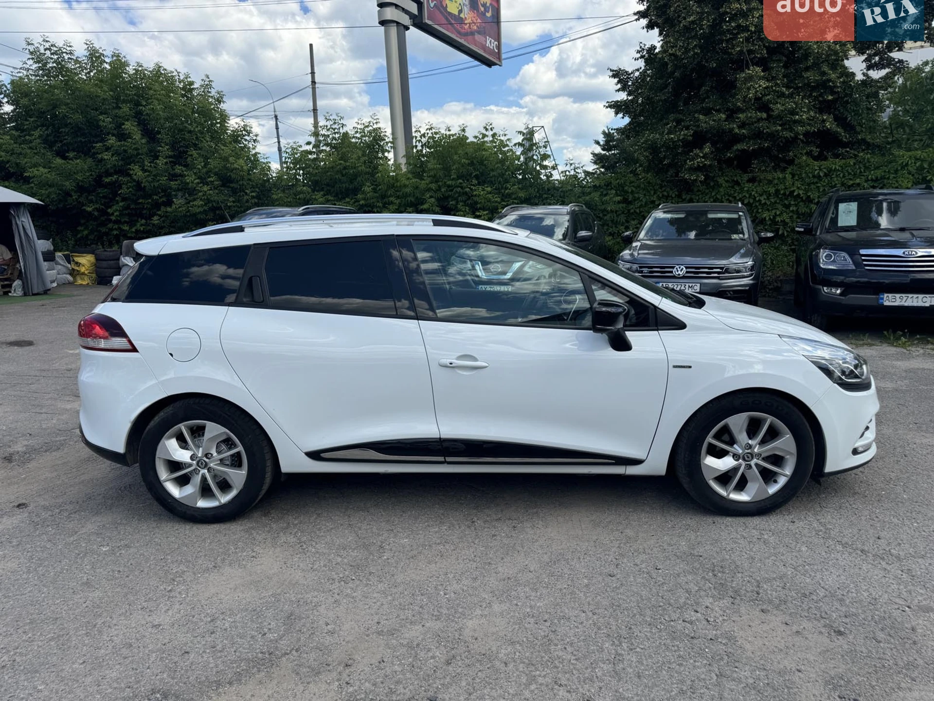 2017 Renault Clio - мініатюра 5
