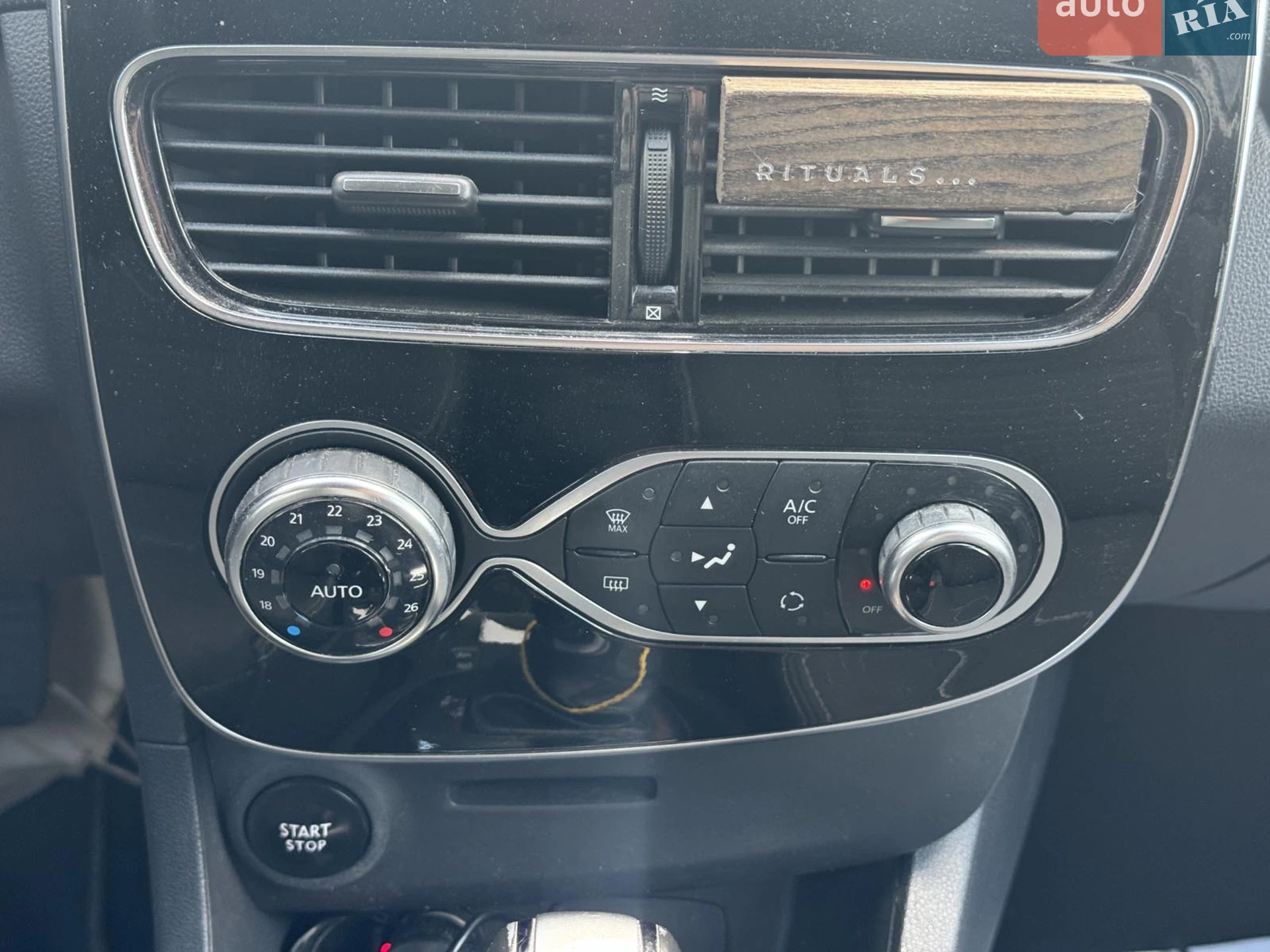 2017 Renault Clio - мініатюра 30
