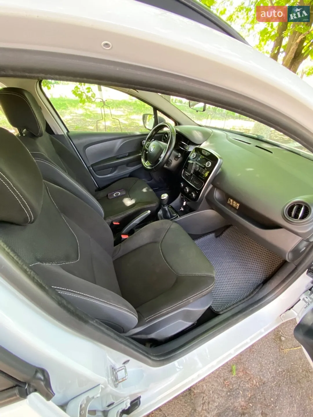 2017 Renault Clio - мініатюра 13