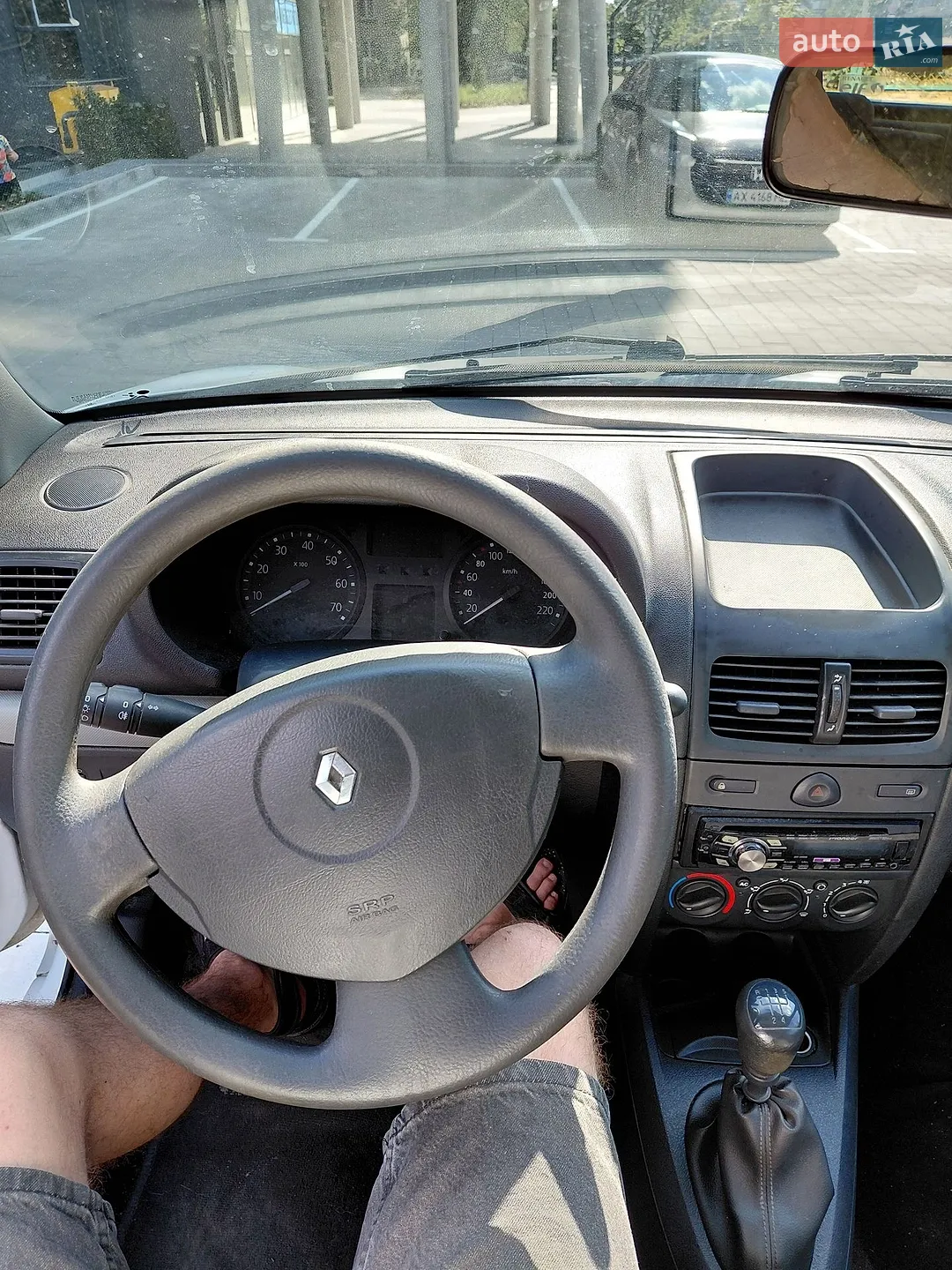 2012 Renault Clio - мініатюра 11