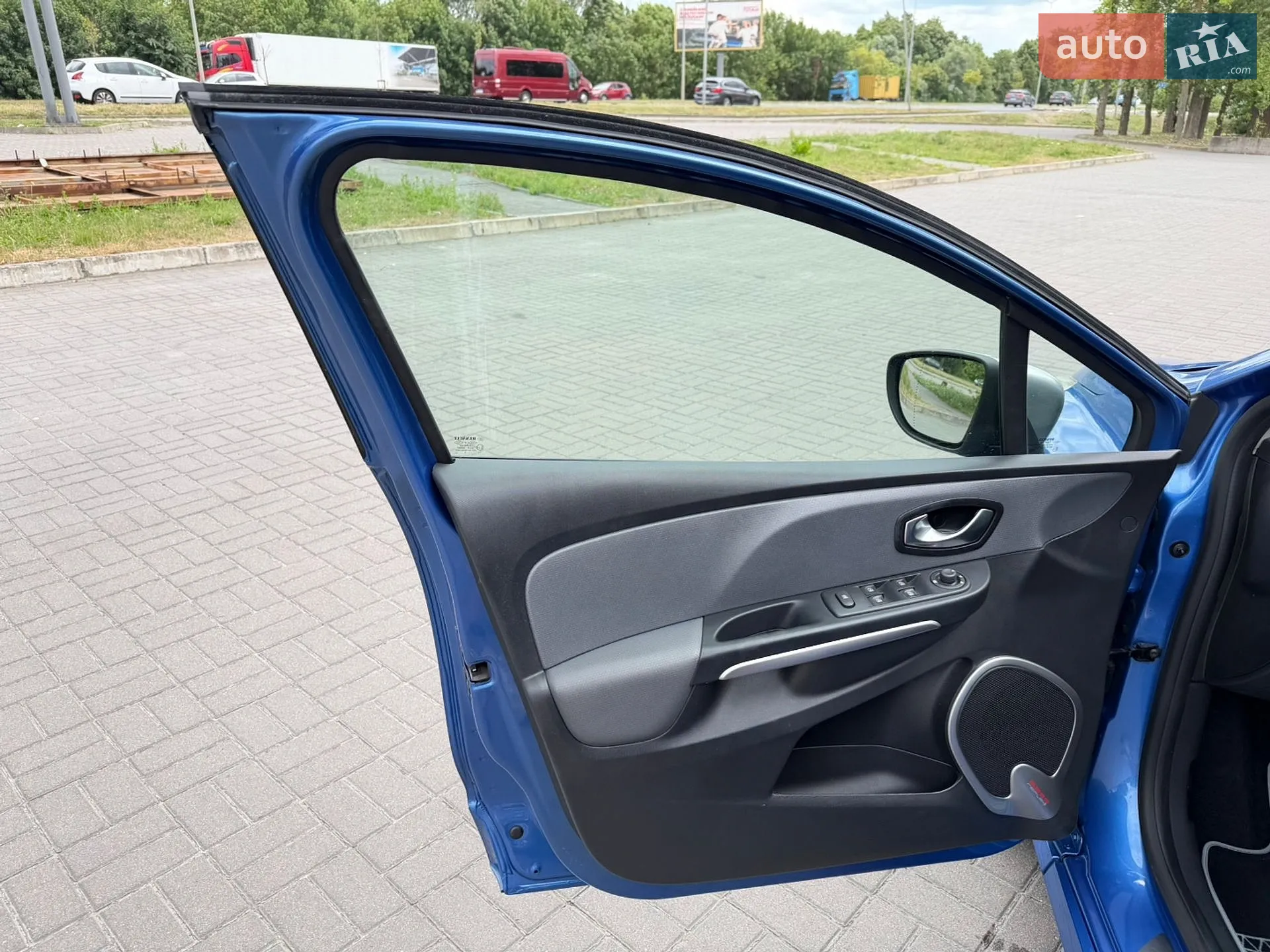 2015 Renault Clio - мініатюра 17