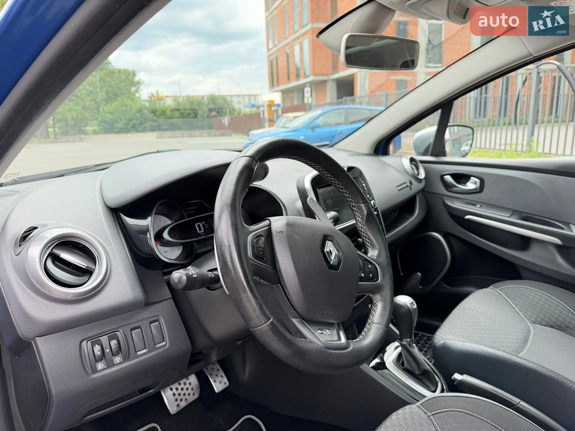2015 Renault Clio - мініатюра 19