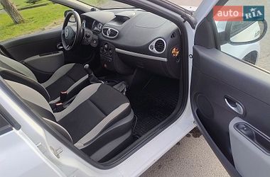 Хэтчбек Renault Clio 2012 в Дубно