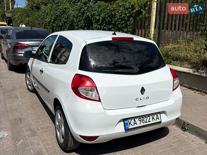 Хэтчбек Renault Clio 2010 в Виннице