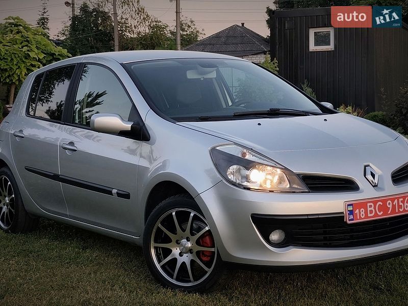 Хэтчбек Renault Clio 2007 в Кременчуге фото 11 Хэтчбек Renault Clio 2007 в Кременчуге