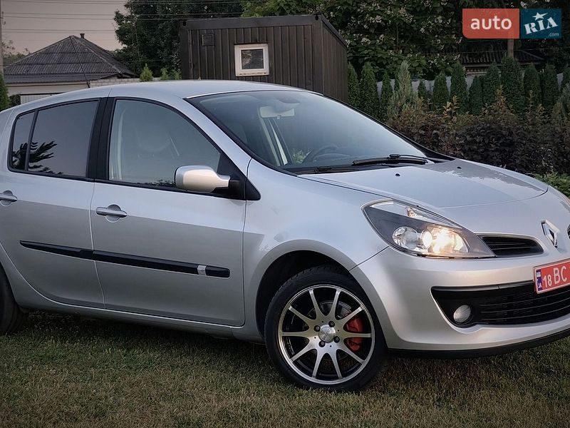 Хэтчбек Renault Clio 2007 в Кременчуге фото 12 Хэтчбек Renault Clio 2007 в Кременчуге