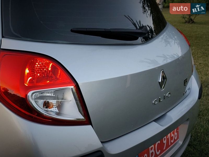 Хэтчбек Renault Clio 2007 в Кременчуге фото 45 Хэтчбек Renault Clio 2007 в Кременчуге