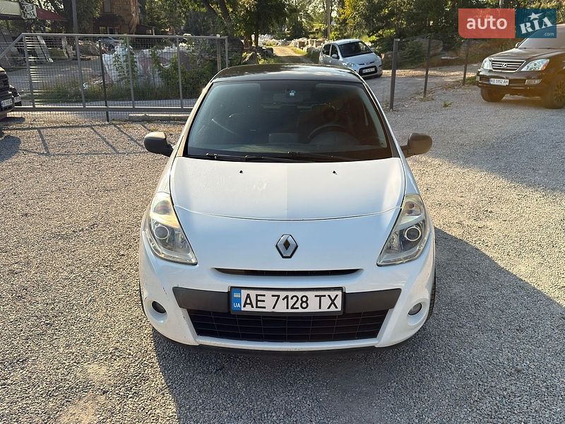 Хэтчбек Renault Clio 2011 в Самаре