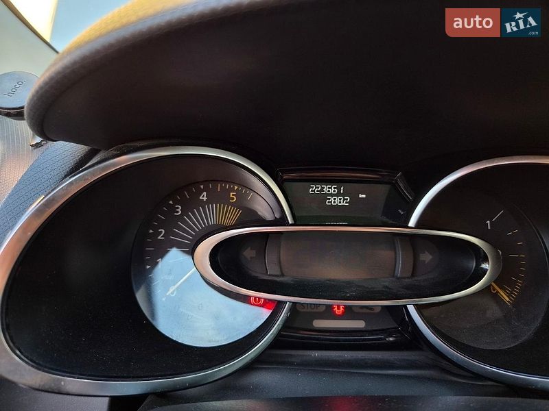 Хетчбек Renault Clio 2015 в Дніпрі фото 5 Хетчбек Renault Clio 2015 в Дніпрі