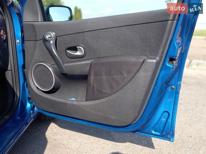 Хэтчбек Renault Clio 2008 в Черкассах