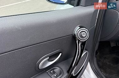 Хэтчбек Renault Clio 2011 в Луцке