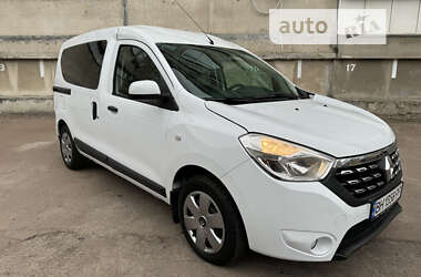 Минивэн Renault Dokker 2017 в 