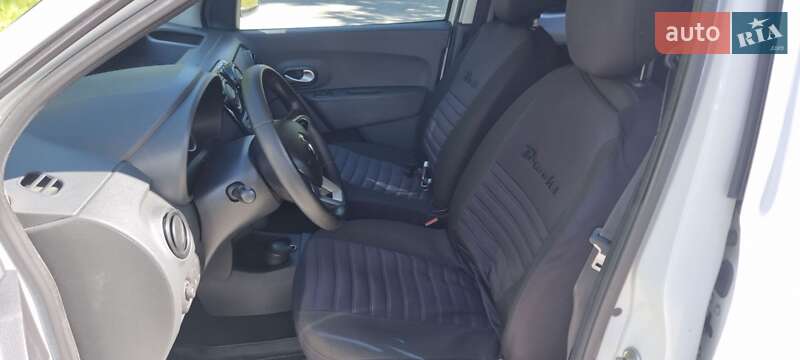 Минивэн Renault Dokker 2017 в Новояворовске