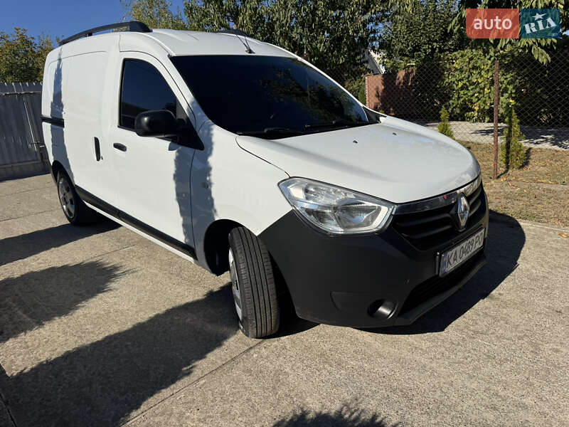 Грузовой фургон Renault Dokker 2014 в Корсуне-Шевченковском