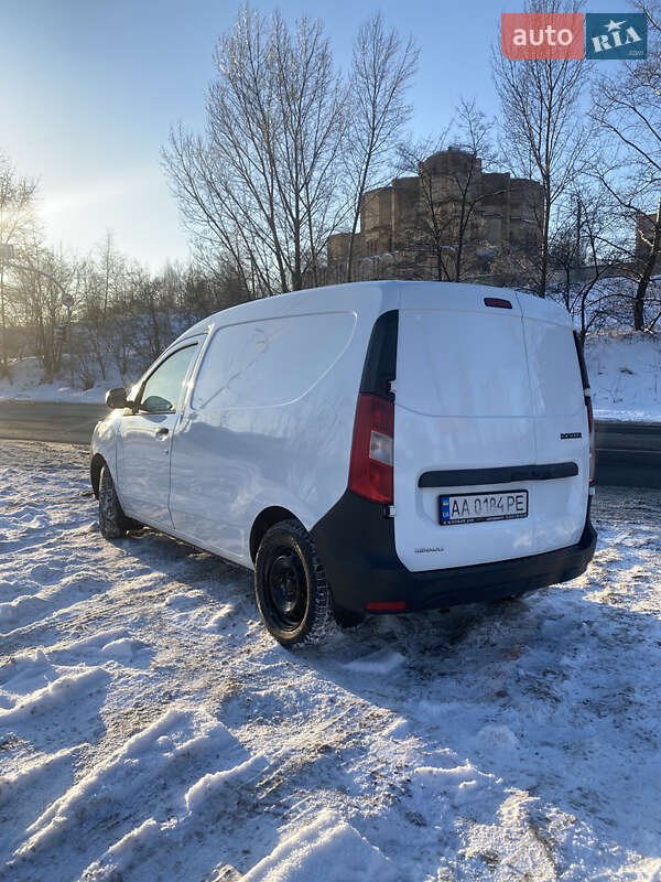 Грузовой фургон Renault Dokker 2016 в Киеве