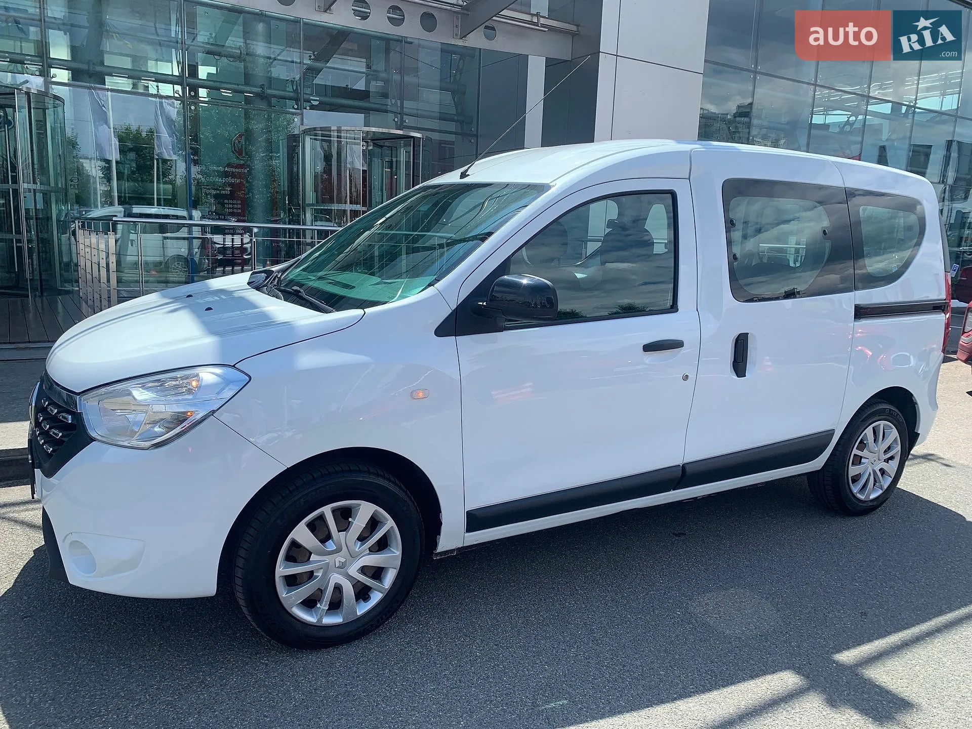 2021 Renault Dokker - мініатюра 2