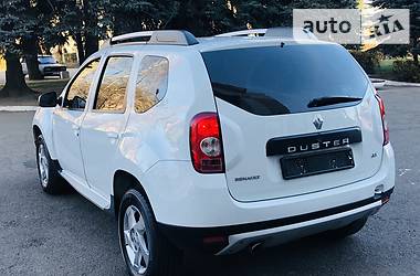 Внедорожник / Кроссовер Renault Duster 2013 в Каменском