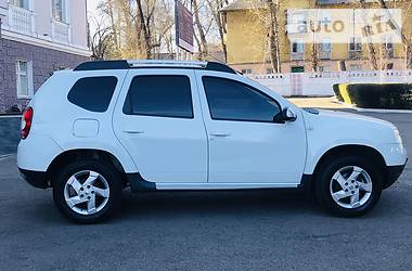 Внедорожник / Кроссовер Renault Duster 2013 в Каменском