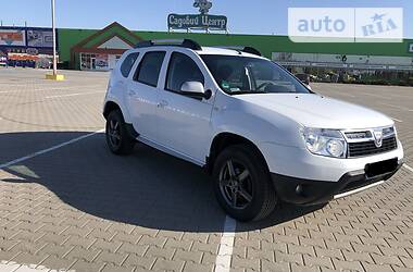 Внедорожник / Кроссовер Renault Duster 2010 в Черновцах