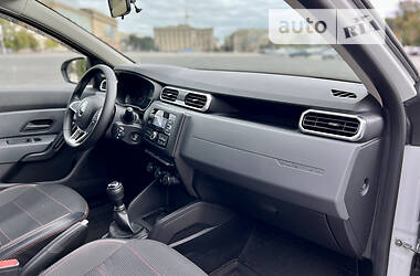 Внедорожник / Кроссовер Renault Duster 2020 в 