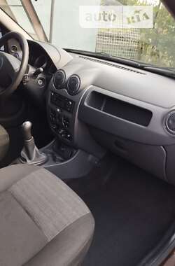 Внедорожник / Кроссовер Renault Duster 2012 в 