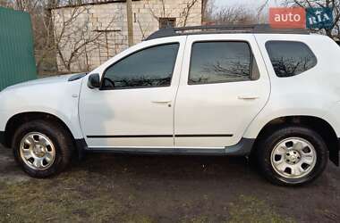 Внедорожник / Кроссовер Renault Duster 2011 в Новониколаевке