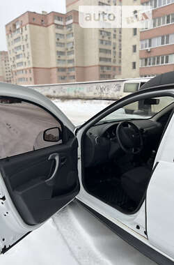 Внедорожник / Кроссовер Renault Duster 2013 в Киеве
