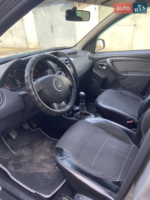 Внедорожник / Кроссовер Renault Duster 2016 в Кривом Роге